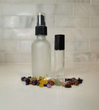 Load image into Gallery viewer, Perfume bottles