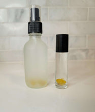 Load image into Gallery viewer, Perfume bottles